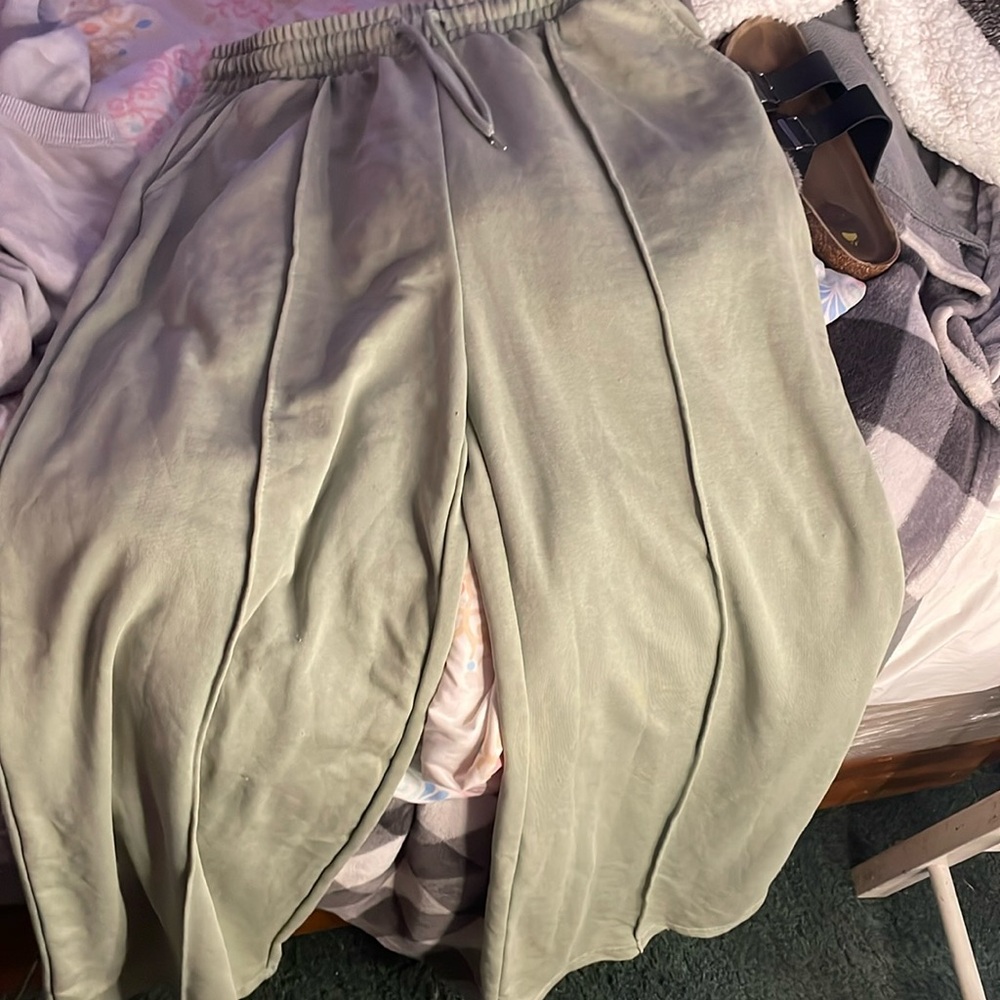 sweatpants!